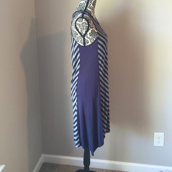 Navy blue and gray striped asymmetrical maxi dress. Small. Simply Vera Wang - Picture 4 of 5